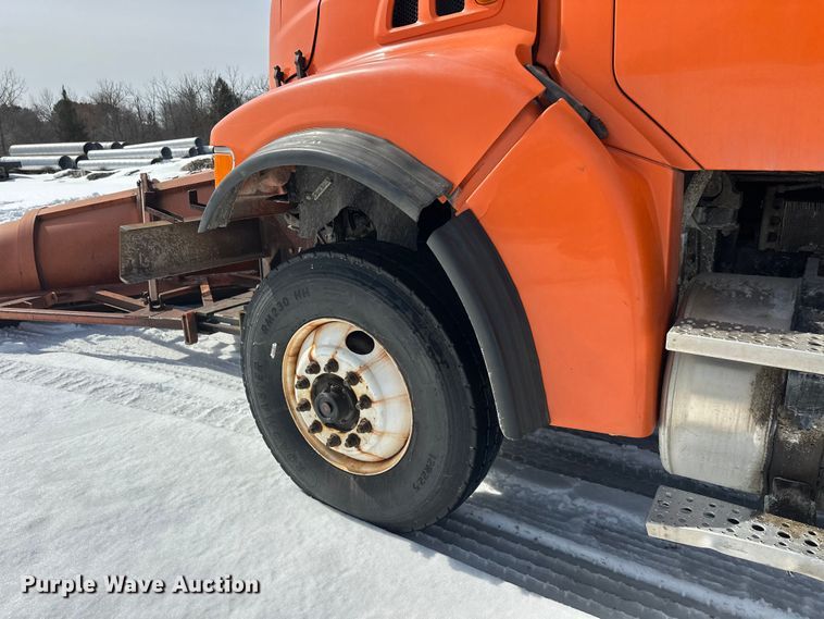 image for item FK0040 2005 Sterling L9500 dump truck