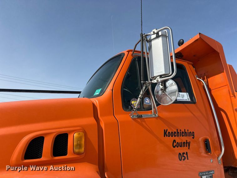 image for item FK0040 2005 Sterling L9500 dump truck