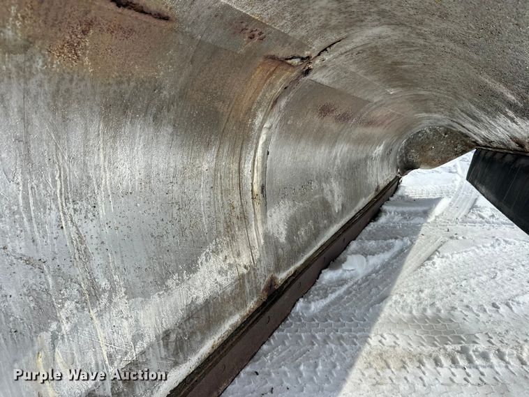 image for item FK0040 2005 Sterling L9500 dump truck