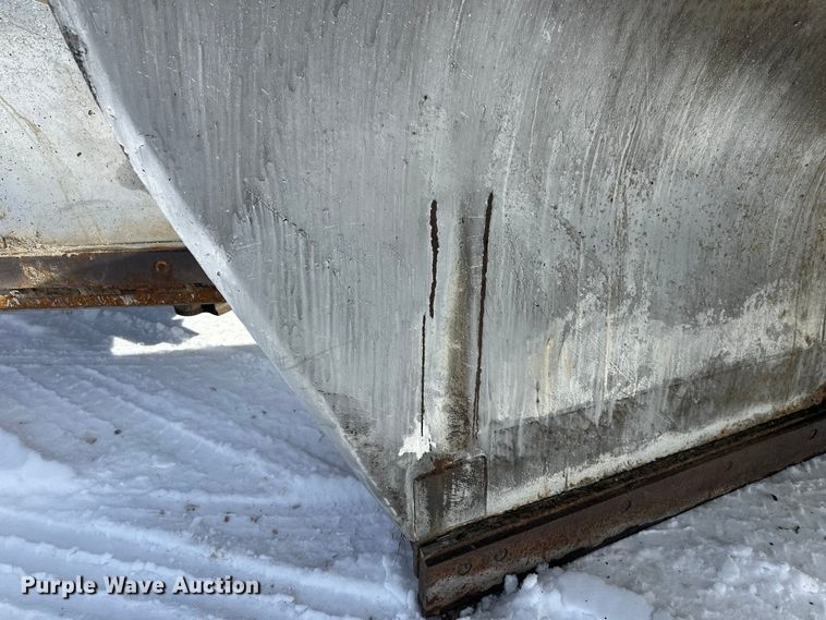 image for item FK0040 2005 Sterling L9500 dump truck