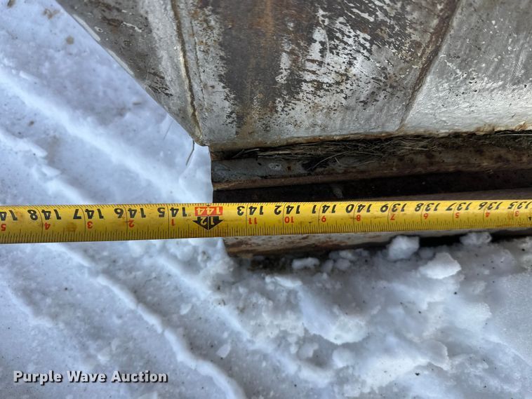 image for item FK0040 2005 Sterling L9500 dump truck