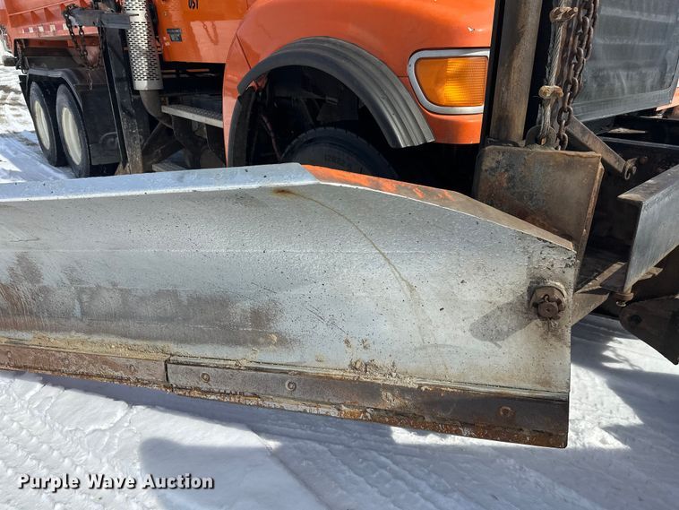 image for item FK0040 2005 Sterling L9500 dump truck