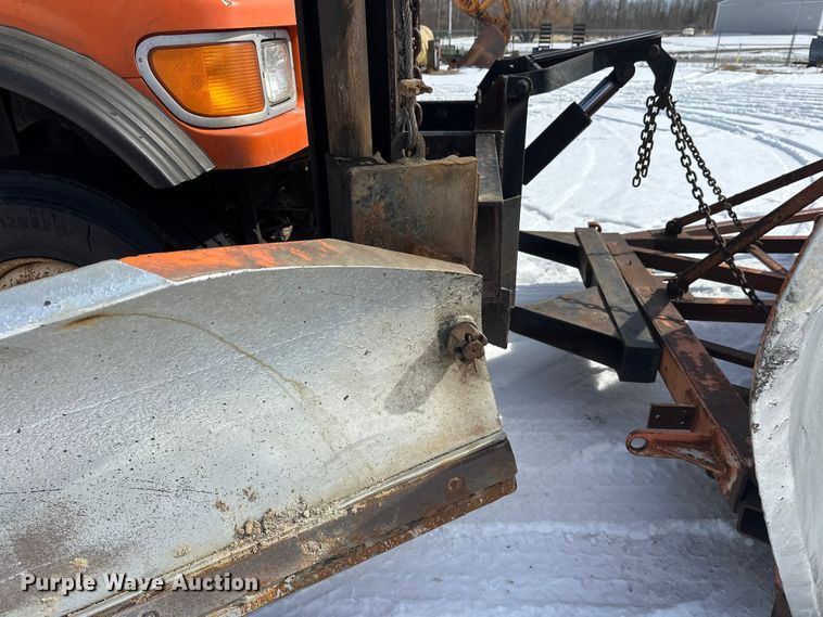 image for item FK0040 2005 Sterling L9500 dump truck