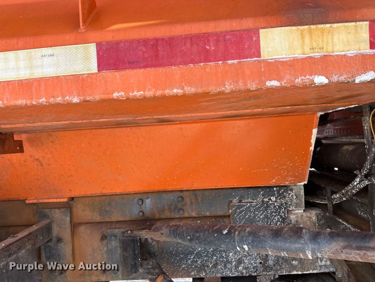 image for item FK0040 2005 Sterling L9500 dump truck