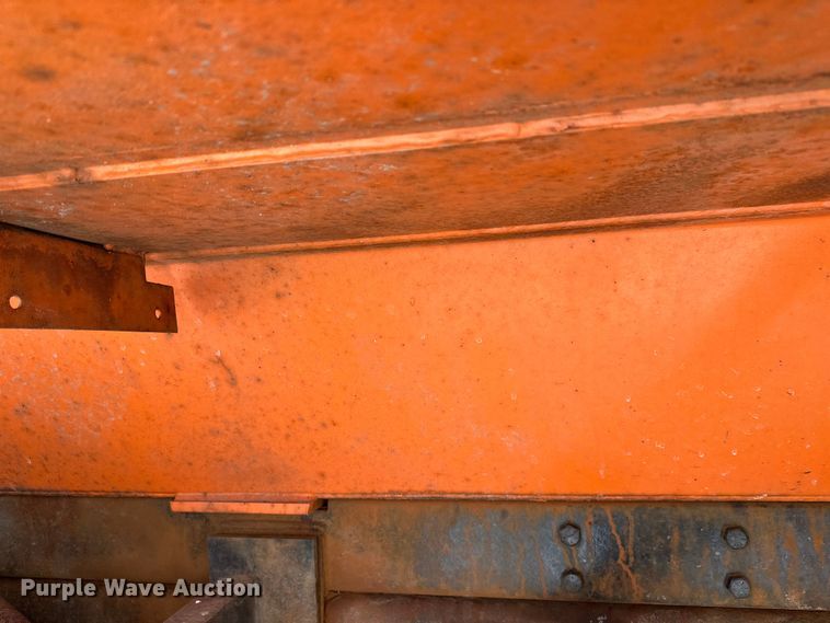 image for item FK0040 2005 Sterling L9500 dump truck