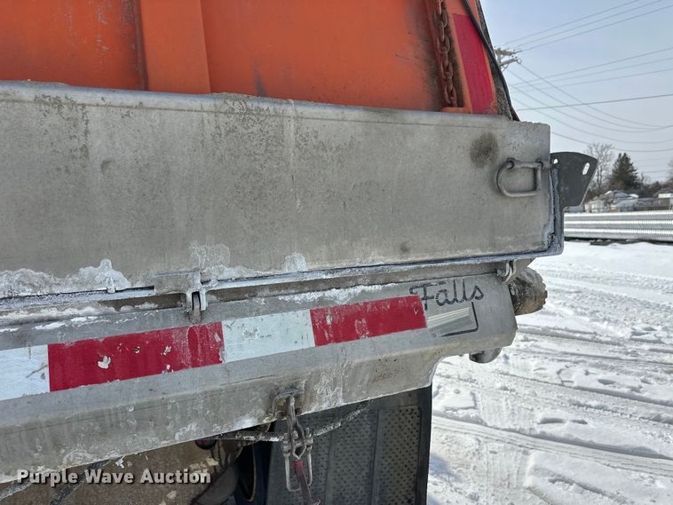 image for item FK0040 2005 Sterling L9500 dump truck