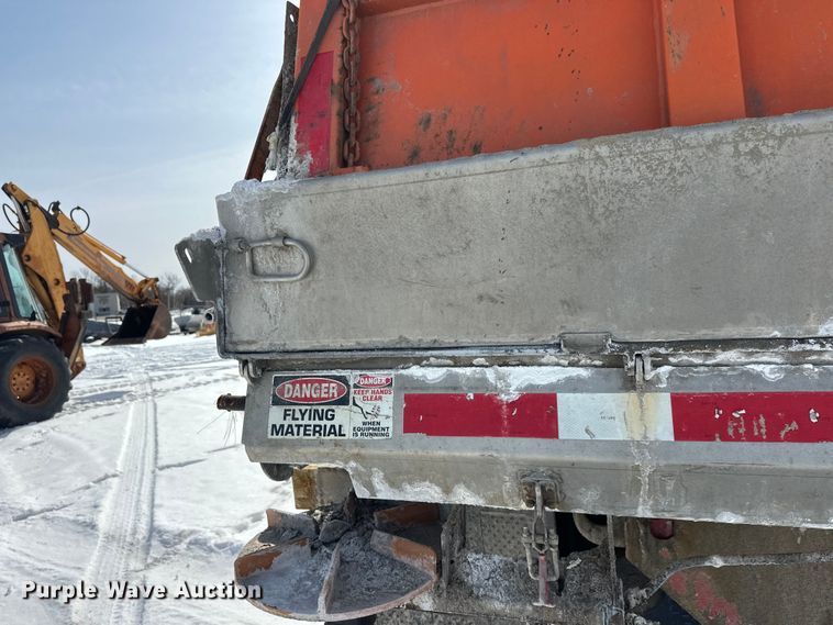 image for item FK0040 2005 Sterling L9500 dump truck