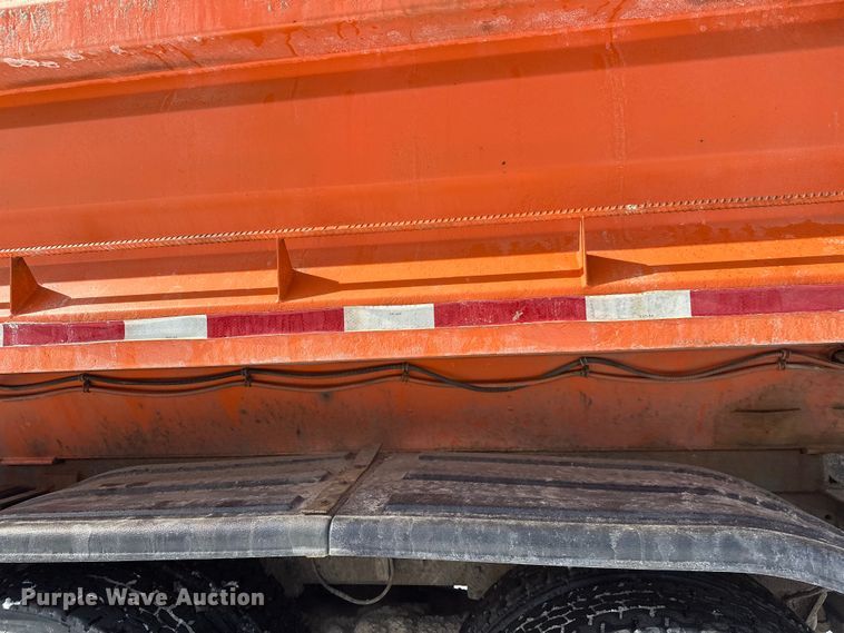 image for item FK0040 2005 Sterling L9500 dump truck