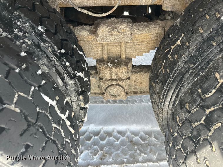 image for item FK0040 2005 Sterling L9500 dump truck