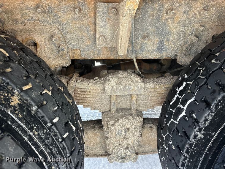 image for item FK0040 2005 Sterling L9500 dump truck