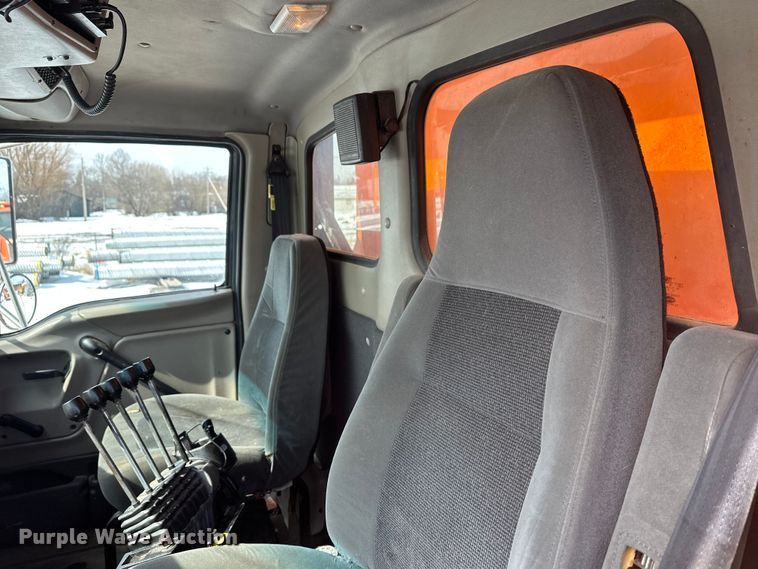 image for item FK0040 2005 Sterling L9500 dump truck