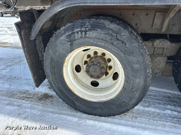 image for item FK0040 2005 Sterling L9500 dump truck