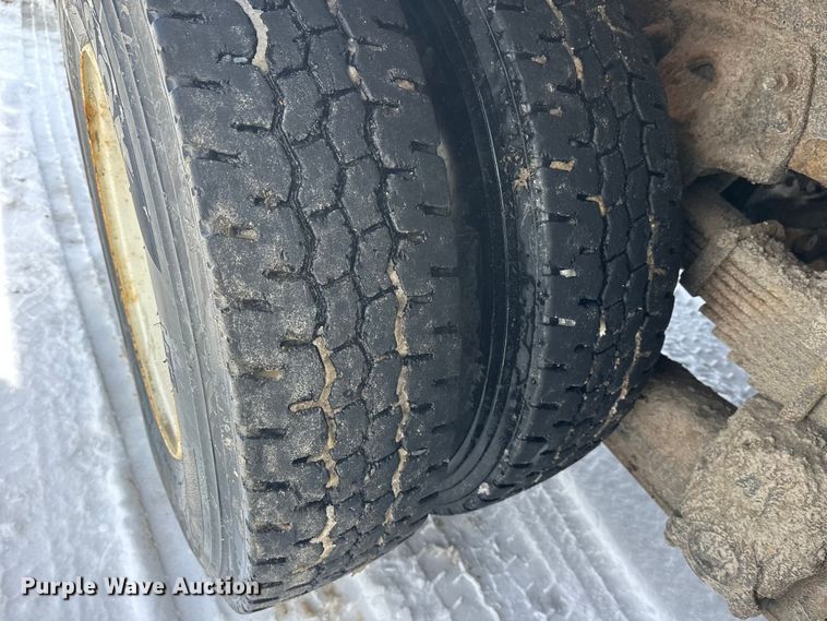 image for item FK0040 2005 Sterling L9500 dump truck