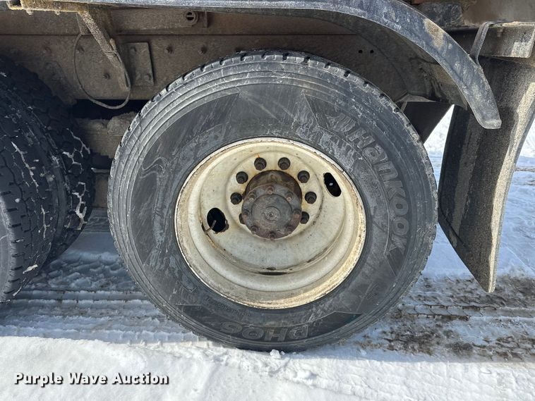 image for item FK0040 2005 Sterling L9500 dump truck