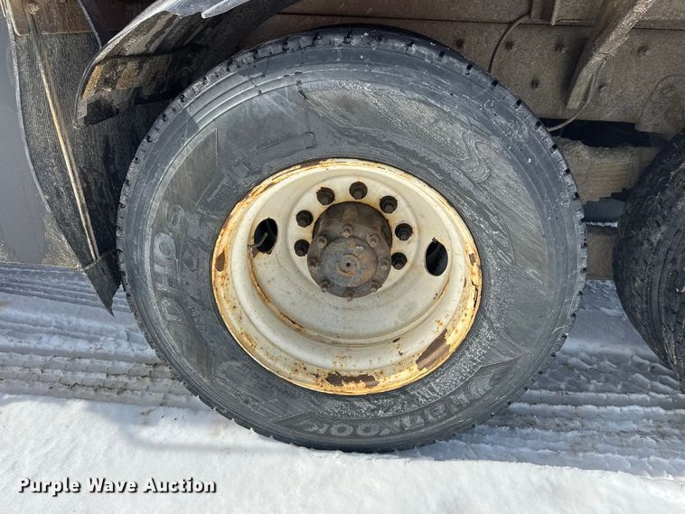 image for item FK0040 2005 Sterling L9500 dump truck