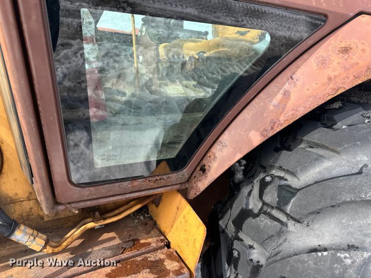 image for item FK0042 1993 Case 590 backhoe