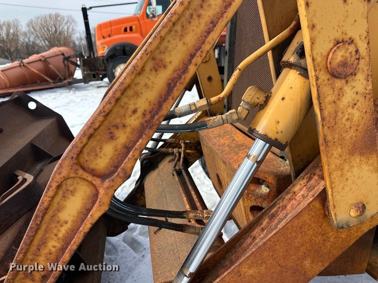 image for item FK0042 1993 Case 590 backhoe