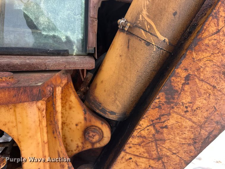 image for item FK0042 1993 Case 590 backhoe