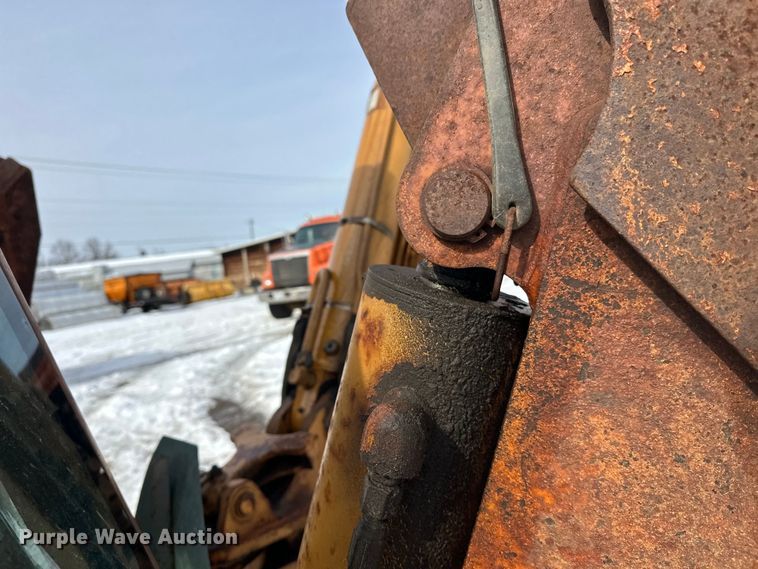 image for item FK0042 1993 Case 590 backhoe