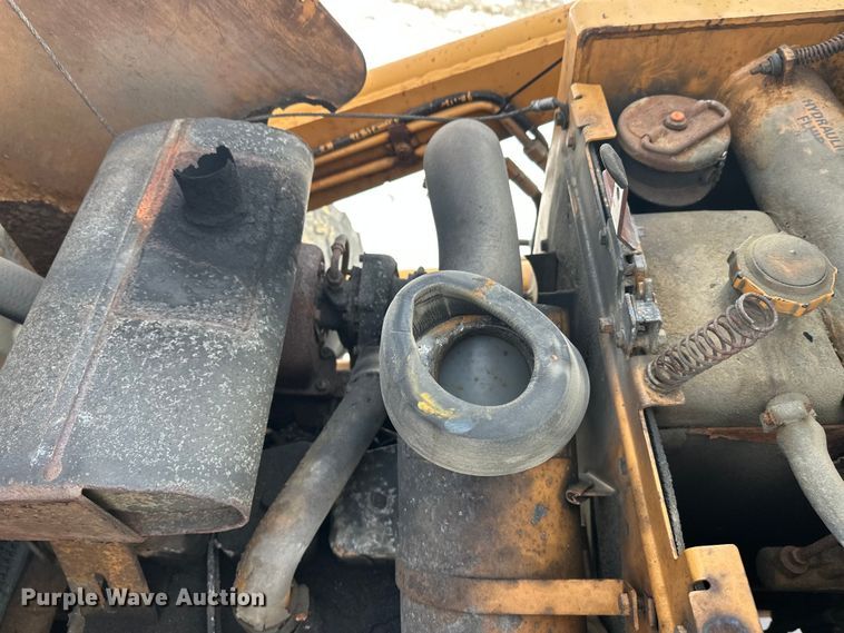 image for item FK0042 1993 Case 590 backhoe