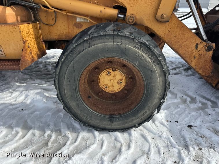 image for item FK0042 1993 Case 590 backhoe