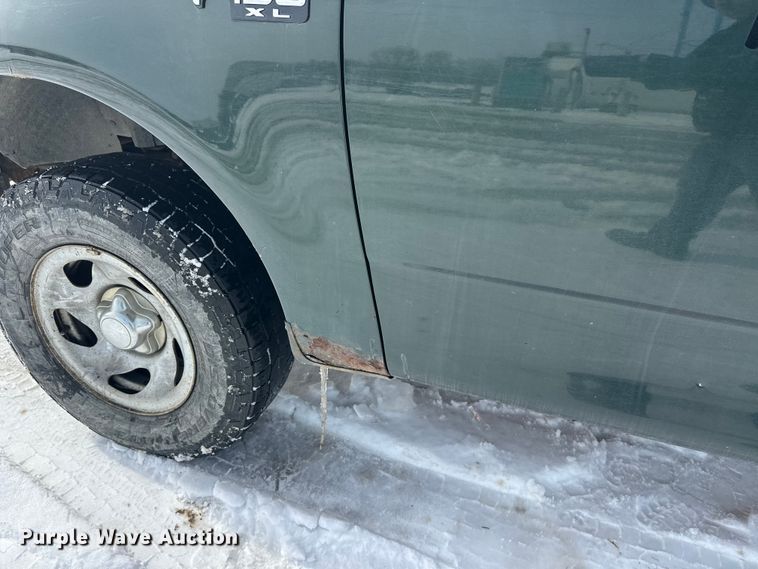 image for item FK0043 2004 Ford F150 pickup truck