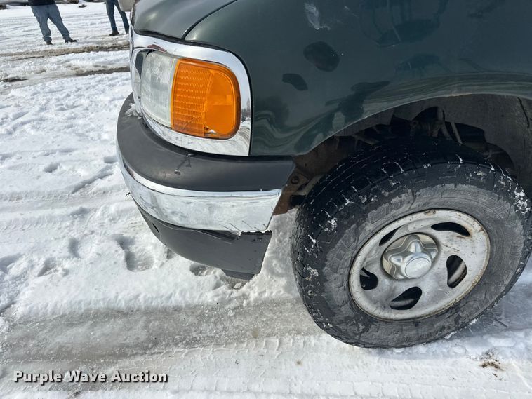 image for item FK0043 2004 Ford F150 pickup truck