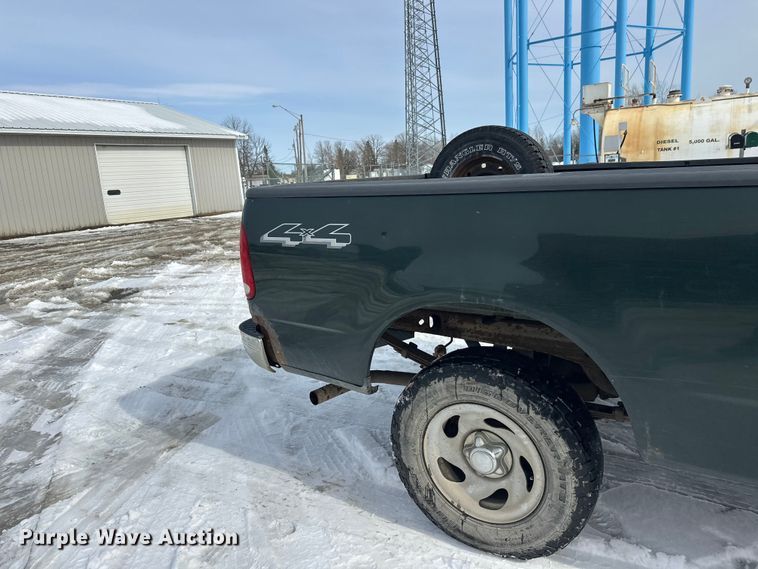 image for item FK0043 2004 Ford F150 pickup truck