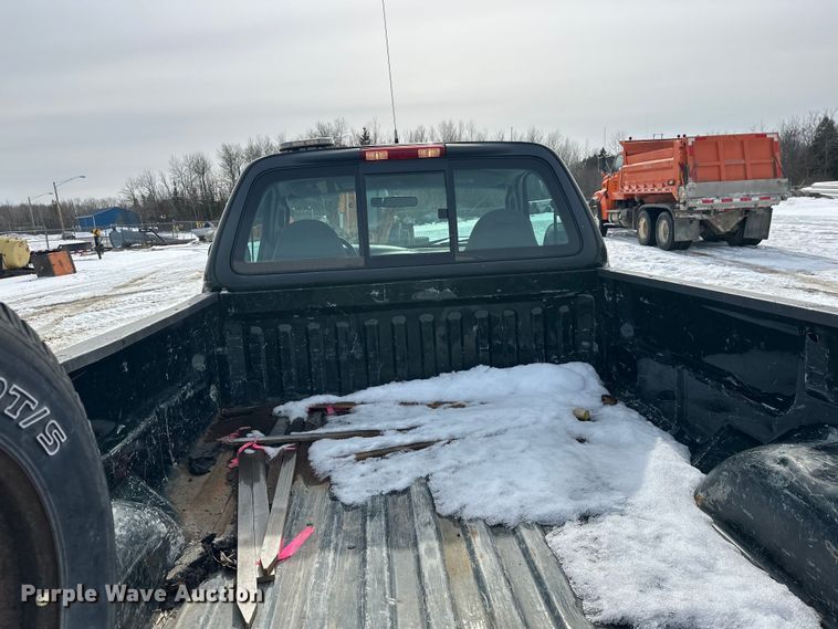 image for item FK0043 2004 Ford F150 pickup truck