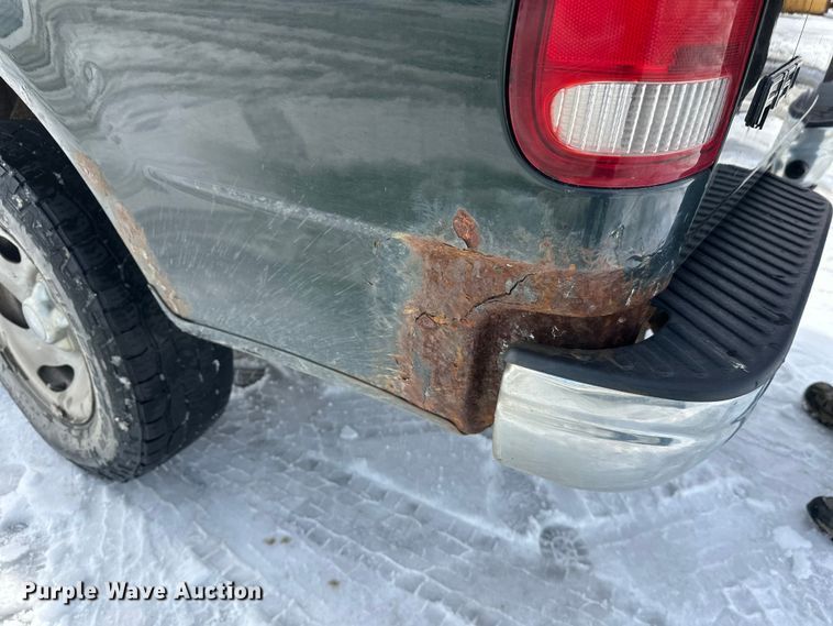 image for item FK0043 2004 Ford F150 pickup truck