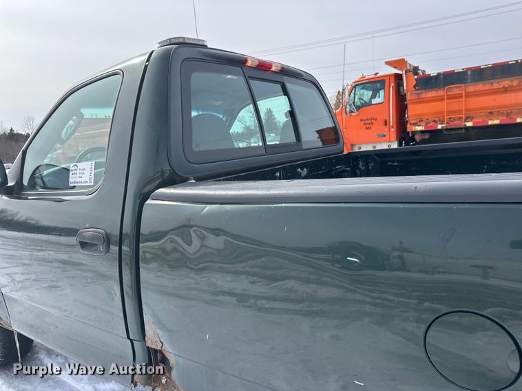 image for item FK0043 2004 Ford F150 pickup truck