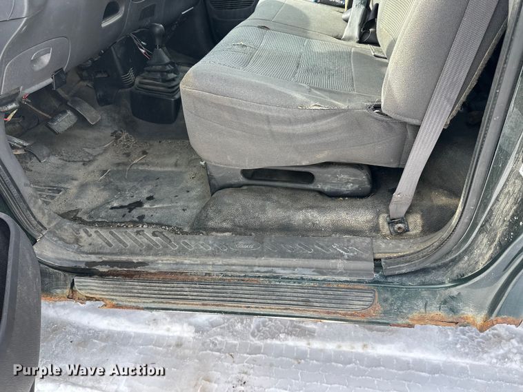 image for item FK0043 2004 Ford F150 pickup truck