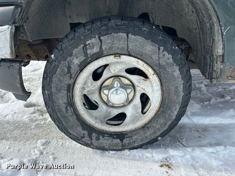 image for item FK0043 2004 Ford F150 pickup truck