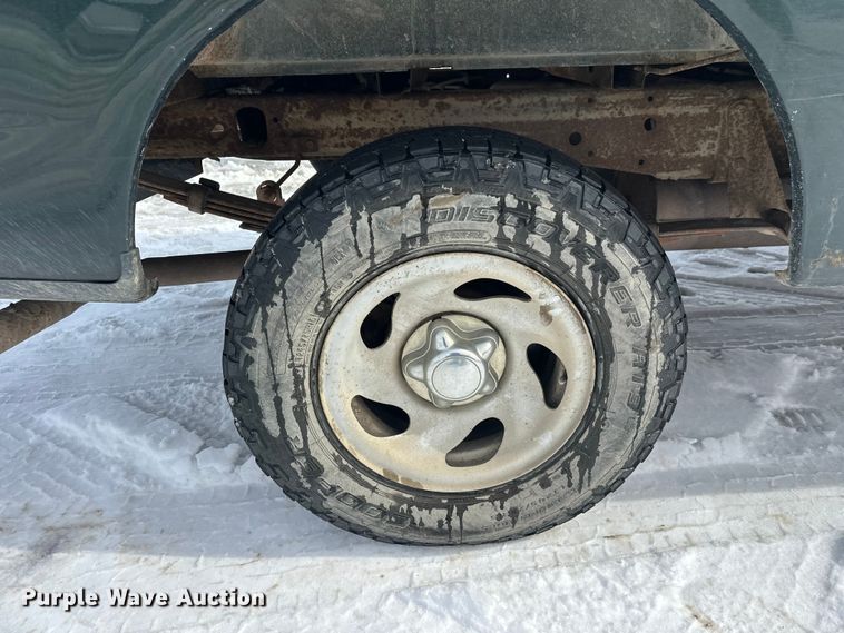 image for item FK0043 2004 Ford F150 pickup truck