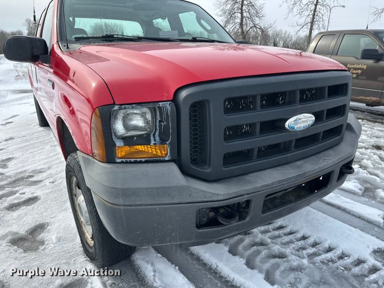 image for item FK0045 2006 Ford F250 Super Duty Crew Cab pickup truck