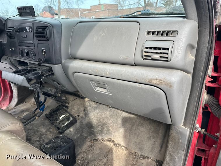 image for item FK0045 2006 Ford F250 Super Duty Crew Cab pickup truck