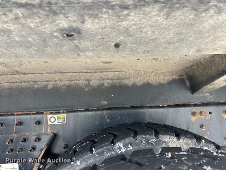 image for item FK0060 2020 Peterbilt 520 refuse truck