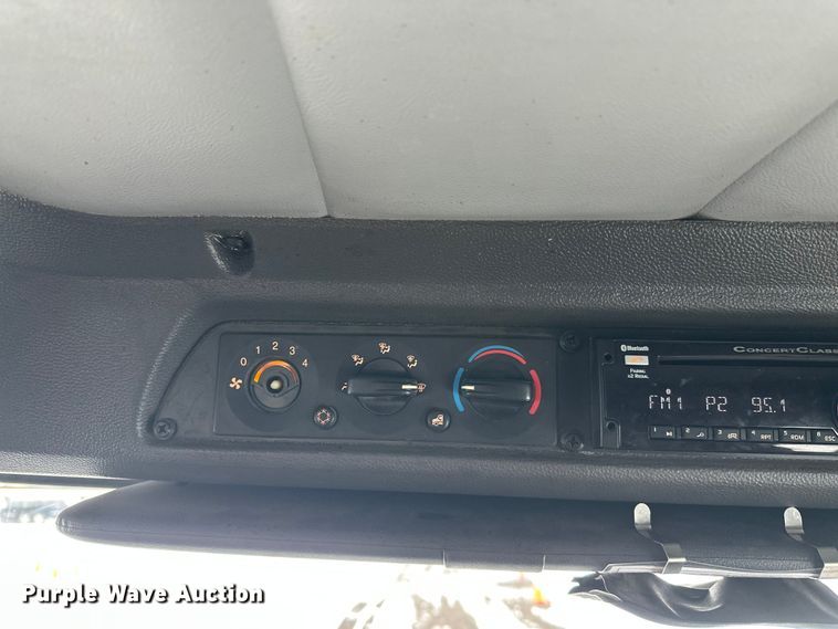 image for item FK0060 2020 Peterbilt 520 refuse truck