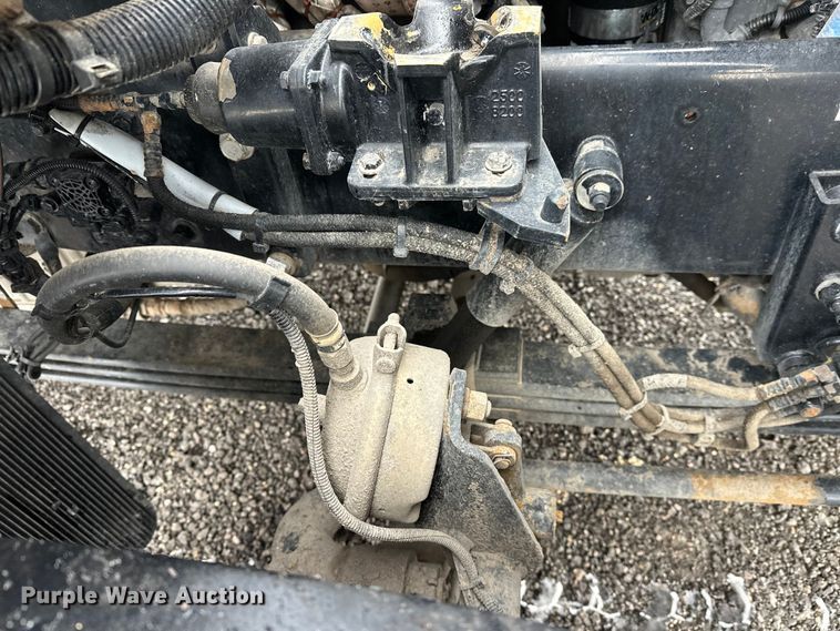 image for item FK0060 2020 Peterbilt 520 refuse truck