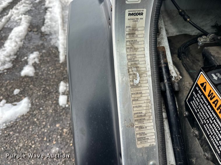 image for item FK0060 2020 Peterbilt 520 refuse truck