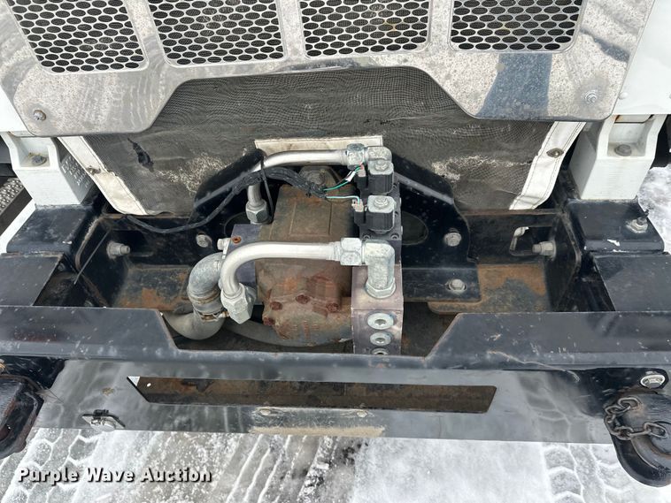 image for item FK0061 2017 Peterbilt PB320 refuse truck