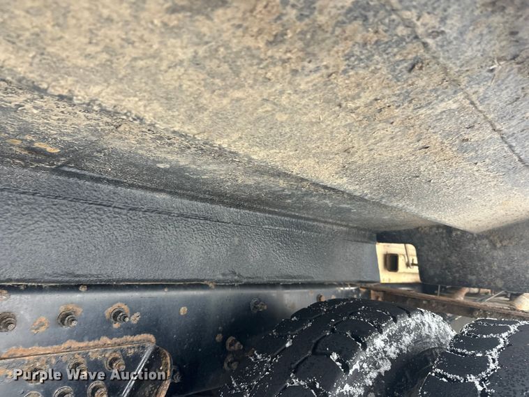 image for item FK0061 2017 Peterbilt PB320 refuse truck