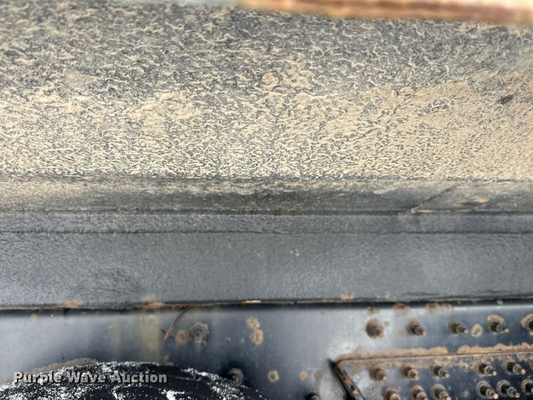 image for item FK0061 2017 Peterbilt PB320 refuse truck