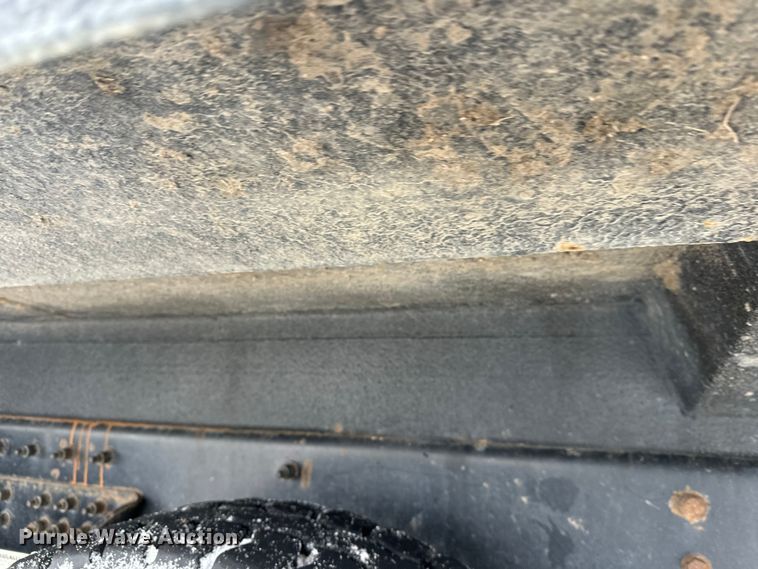 image for item FK0061 2017 Peterbilt PB320 refuse truck