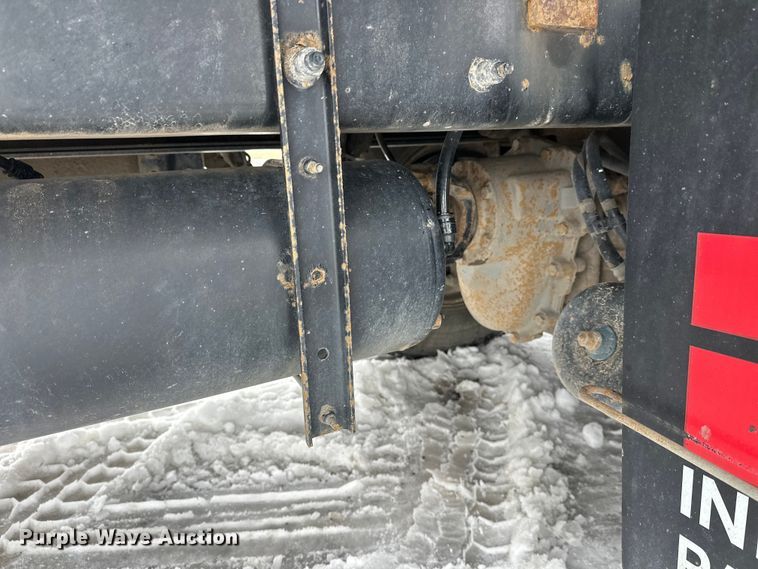 image for item FK0061 2017 Peterbilt PB320 refuse truck