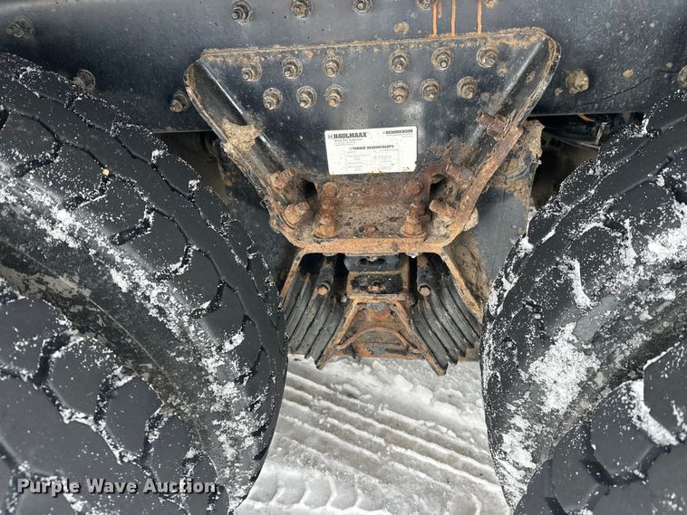 image for item FK0061 2017 Peterbilt PB320 refuse truck