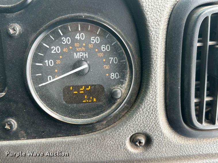 image for item FK0061 2017 Peterbilt PB320 refuse truck