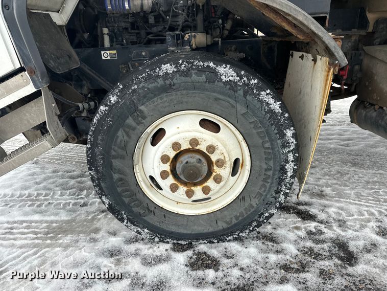 image for item FK0061 2017 Peterbilt PB320 refuse truck