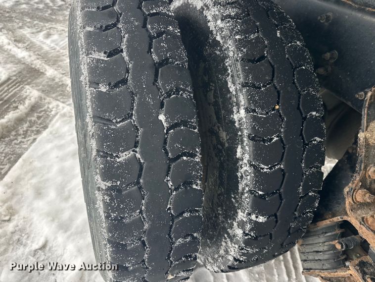 image for item FK0061 2017 Peterbilt PB320 refuse truck