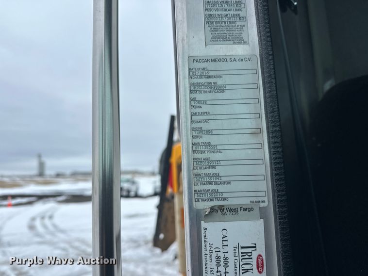 image for item FK0061 2017 Peterbilt PB320 refuse truck